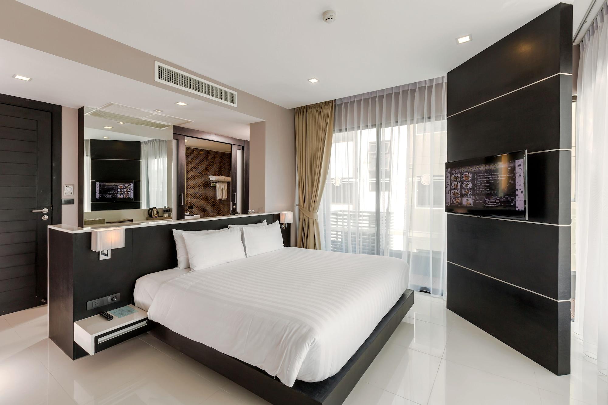 The Charm Resort Phuket - Sha Certified Bagian luar foto