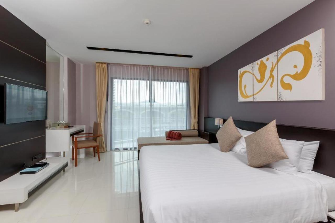 The Charm Resort Phuket - Sha Certified Bagian luar foto