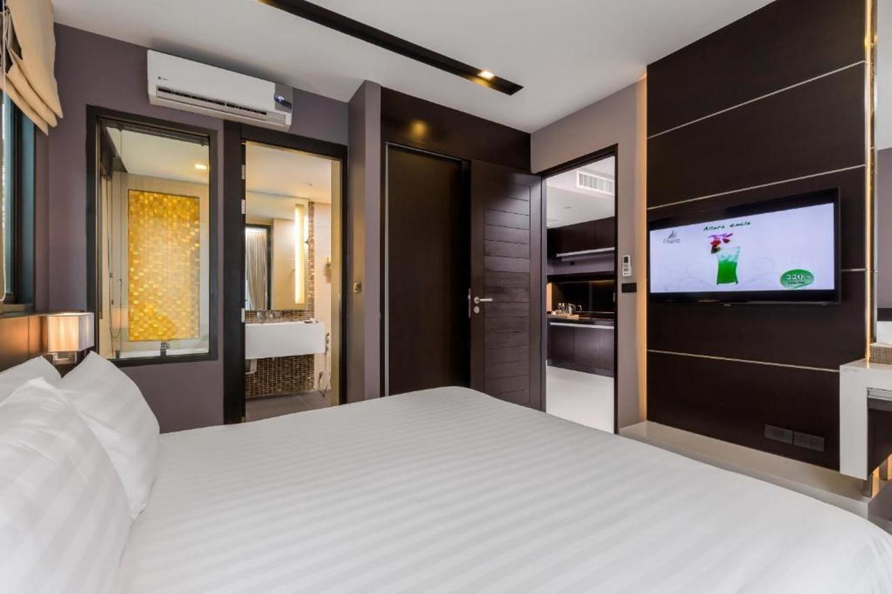 The Charm Resort Phuket - Sha Certified Bagian luar foto