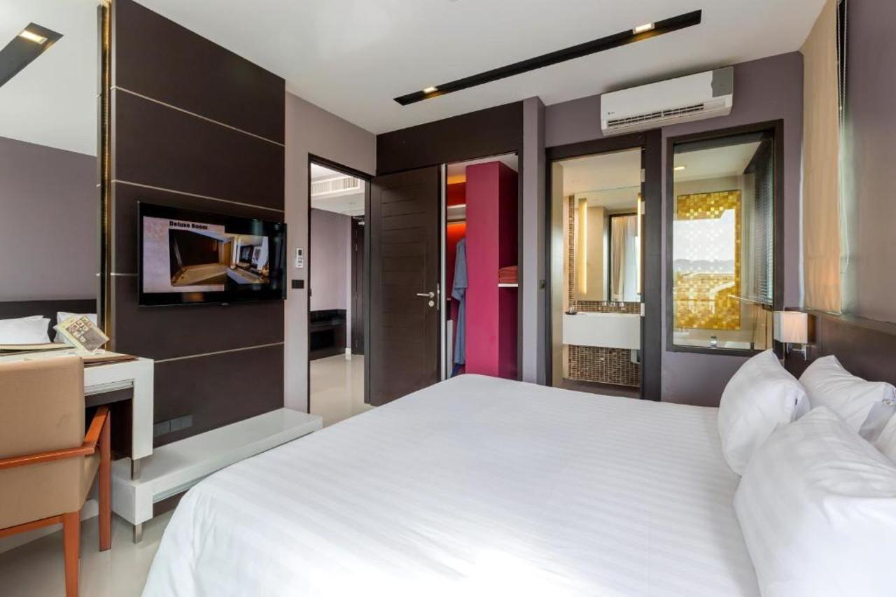 The Charm Resort Phuket - Sha Certified Bagian luar foto