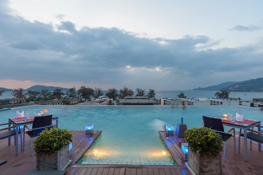 The Charm Resort Phuket - Sha Certified Bagian luar foto