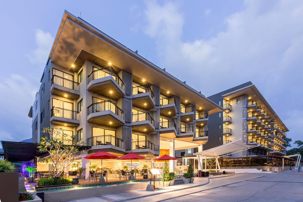 The Charm Resort Phuket - Sha Certified Bagian luar foto