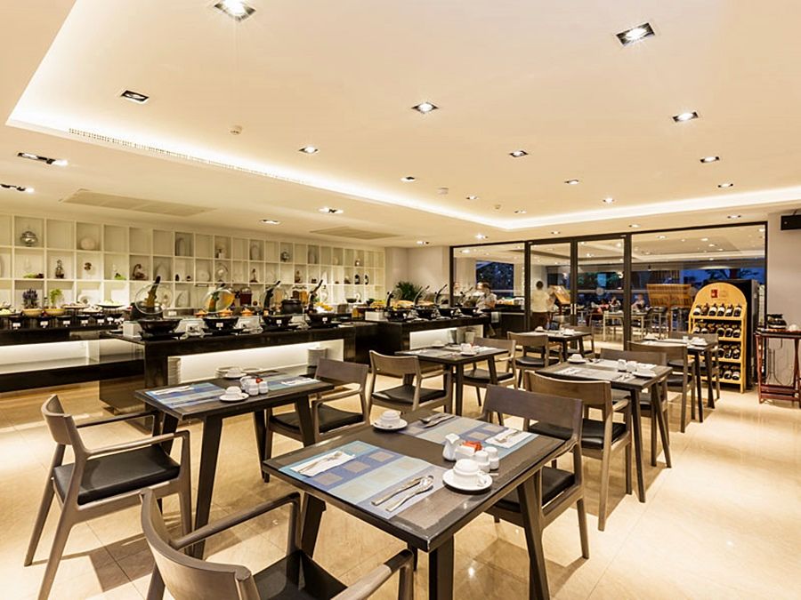 The Charm Resort Phuket - Sha Certified Bagian luar foto