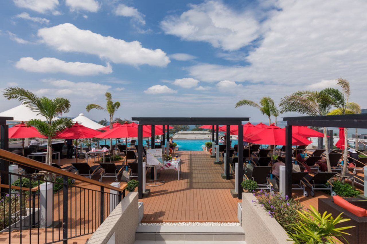 The Charm Resort Phuket - Sha Certified Bagian luar foto