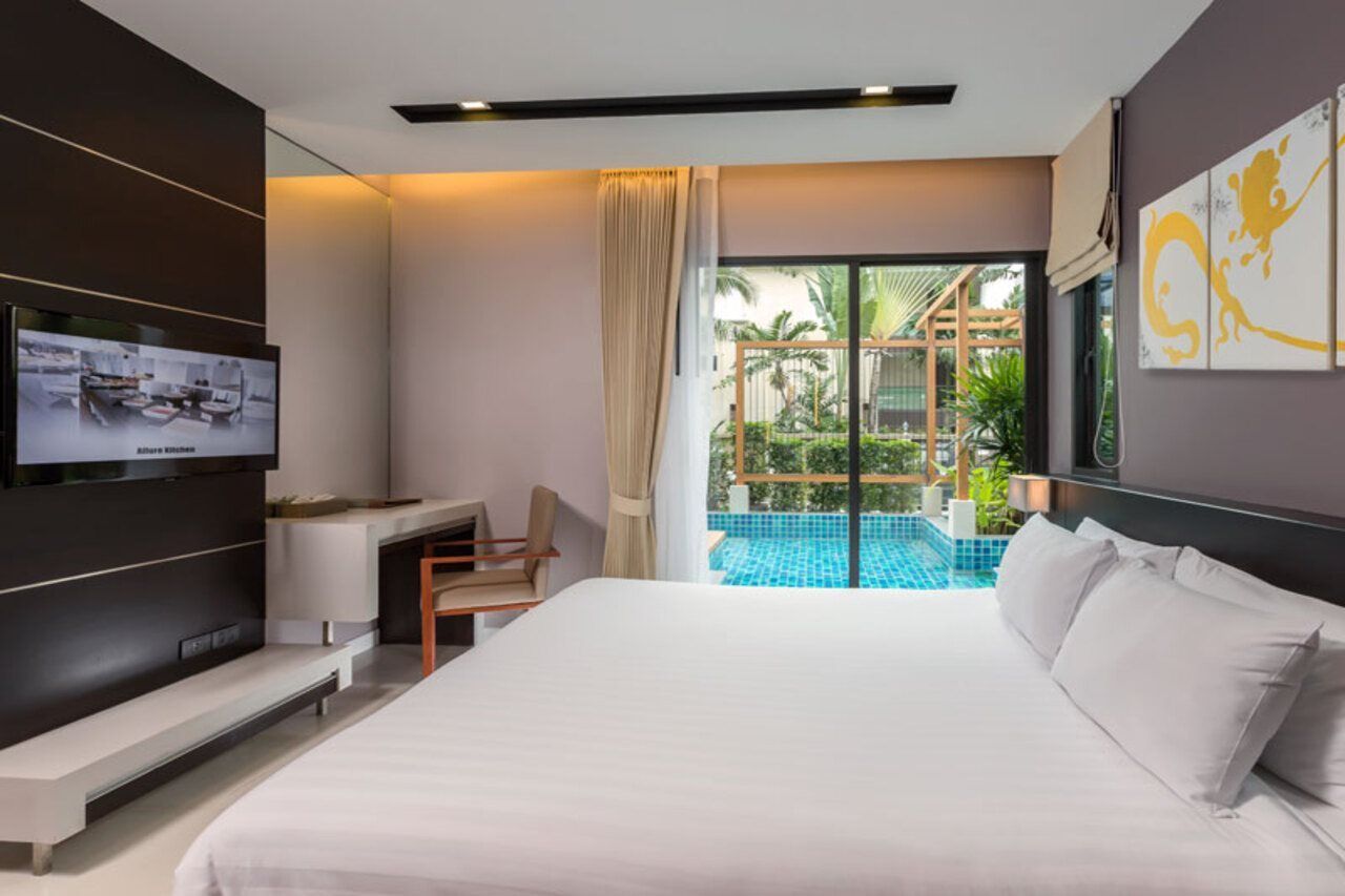 The Charm Resort Phuket - Sha Certified Bagian luar foto