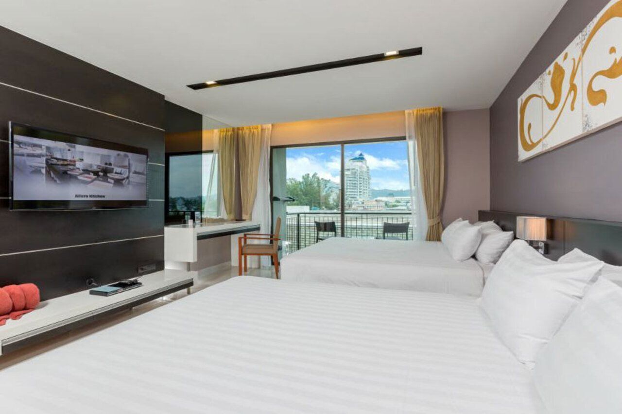 The Charm Resort Phuket - Sha Certified Bagian luar foto