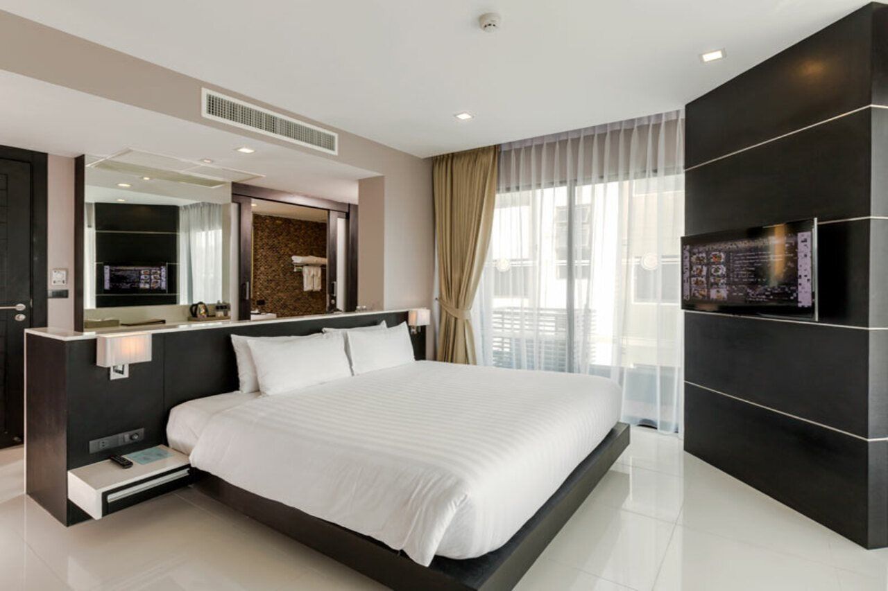 The Charm Resort Phuket - Sha Certified Bagian luar foto